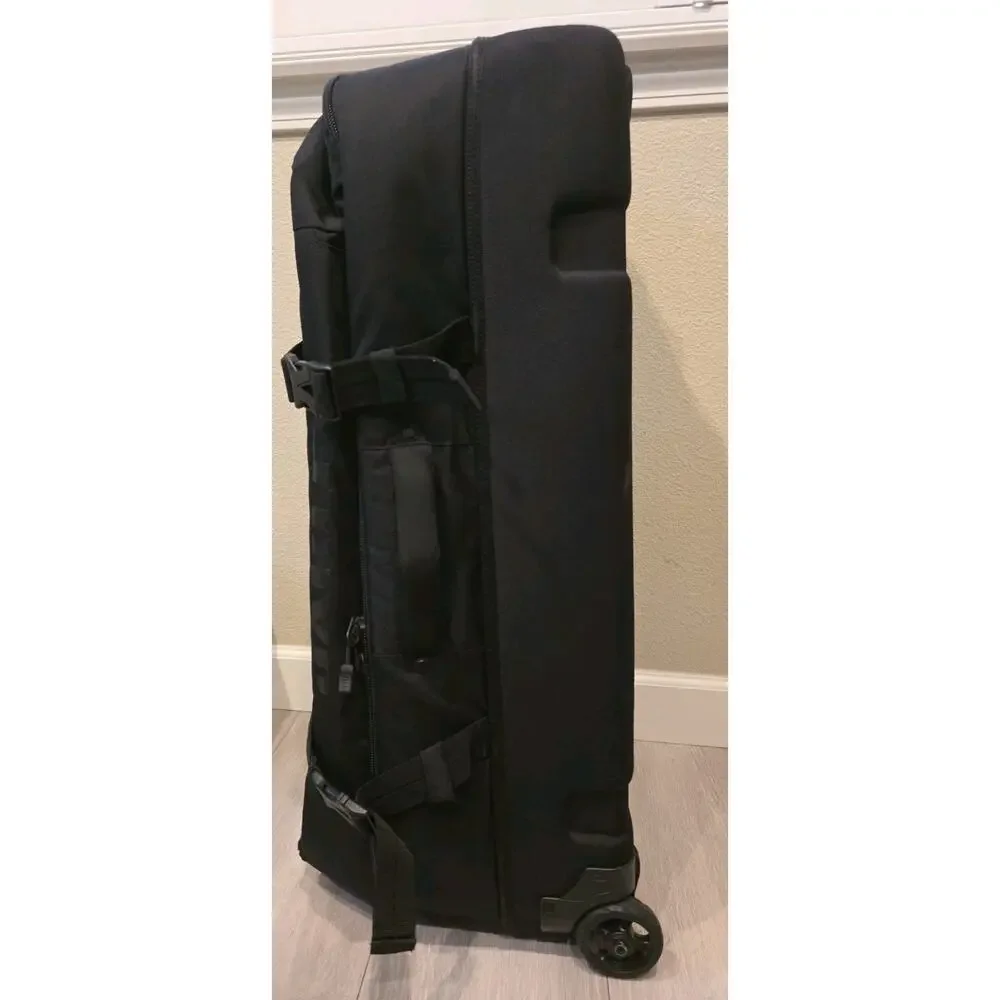 Oakley Large Roller Travel Suitcase Rolling Luggage 92L 32